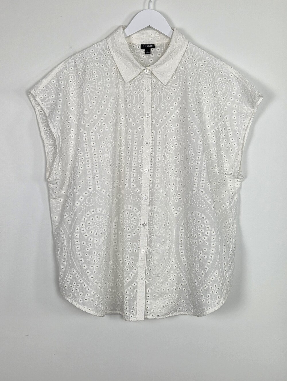 Torrid Off-White Eyelet Cotton Button-Up Shirt Women's Size 2X